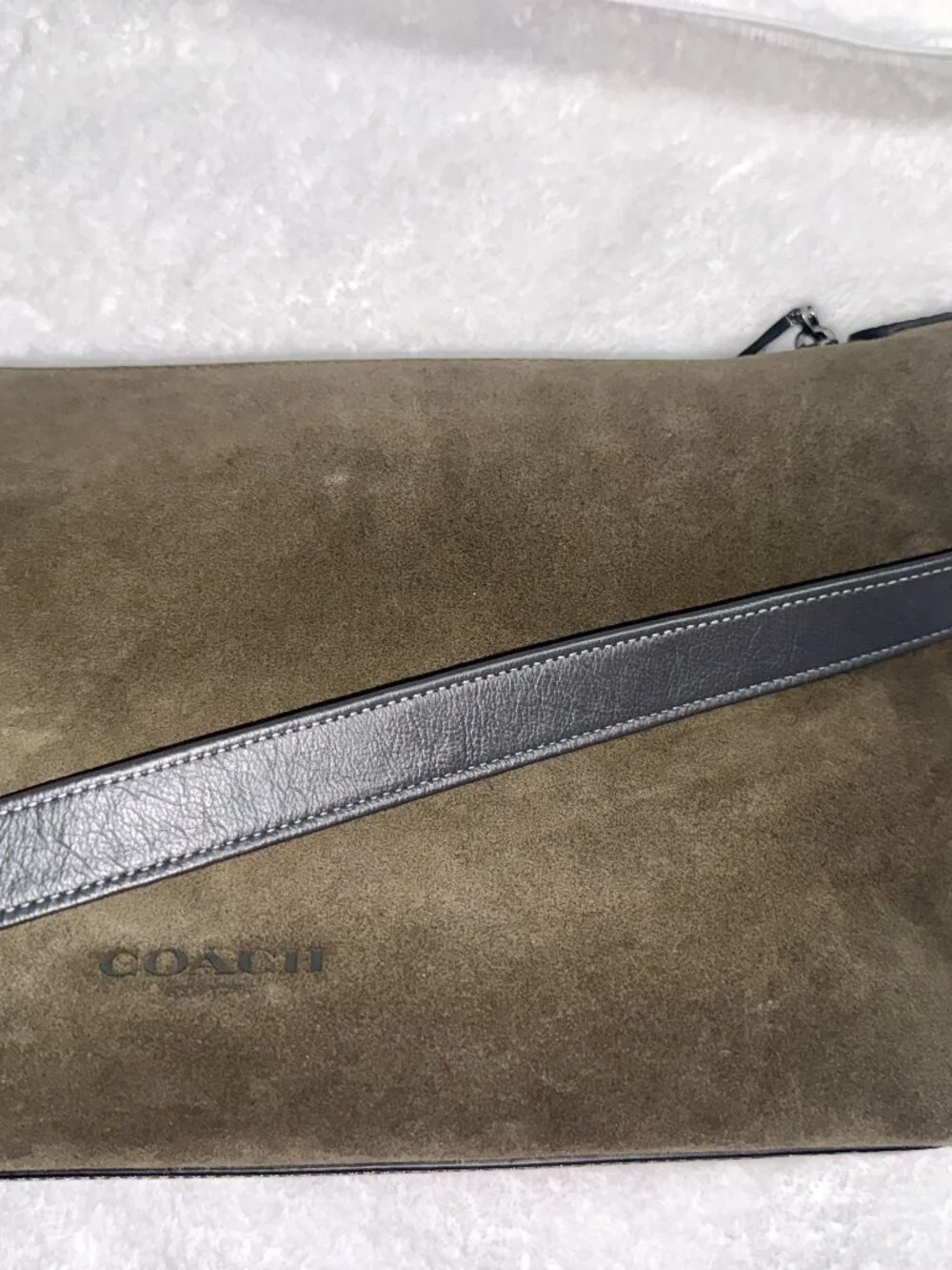 LIKE NEW Coach Finn Crossbody Bag CCG17 Uniform Green All 5-star reviews - Picture 10 of 11